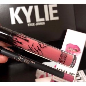 Kylie Cosmetics Lip Kit In Posie K (Matte) NIB